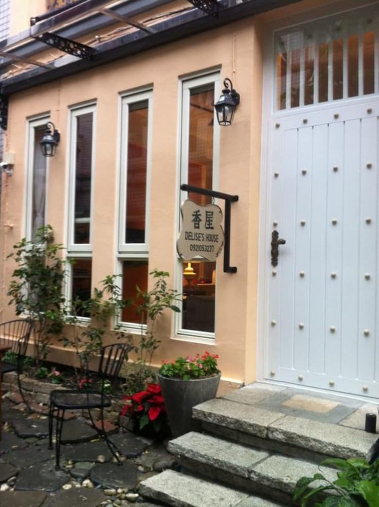 Hotel Delise House
