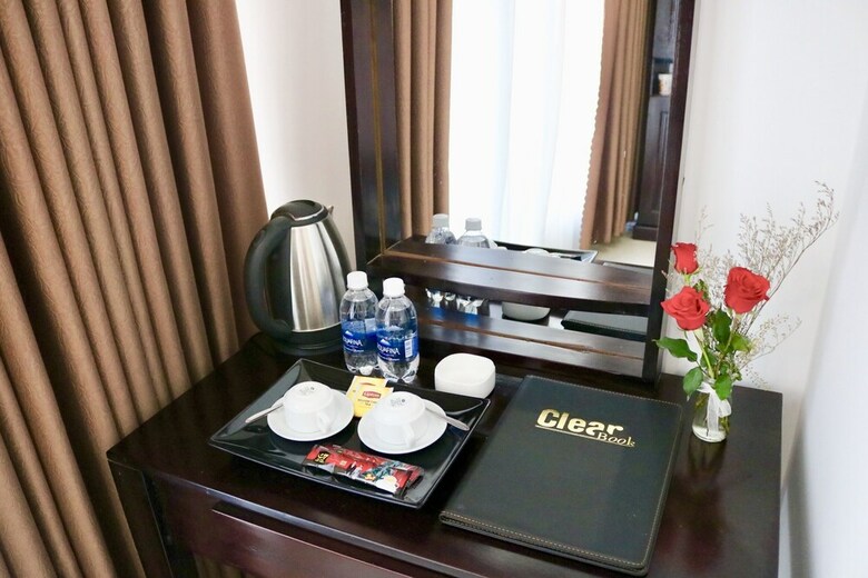 Phuong Dong Hotel & Apartment