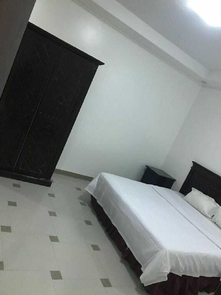 Almakan Hotel 106