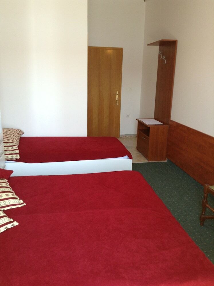 Pension Pansion Laguna