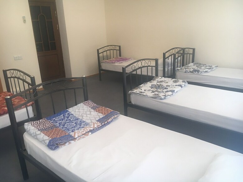 Hostal Badamdar Hotel