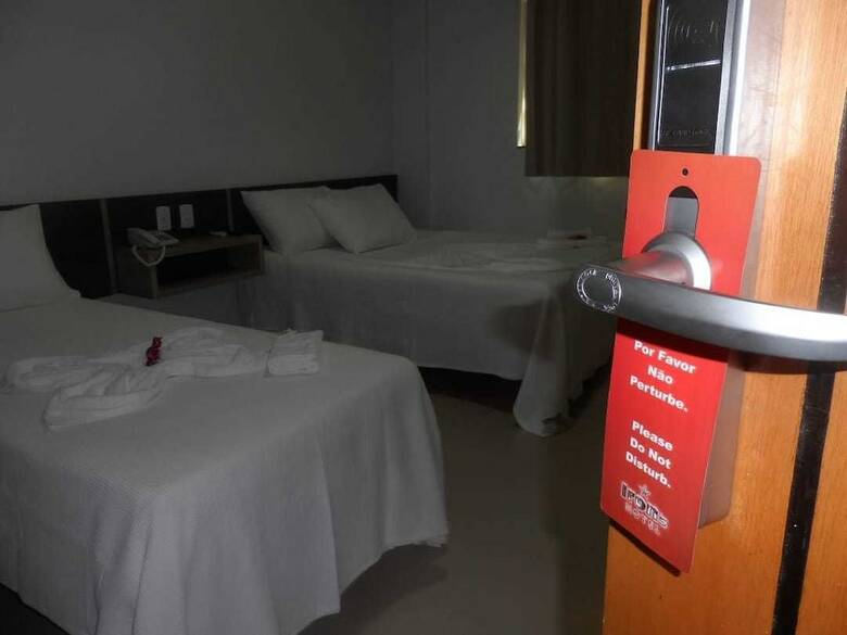 Hotel Tuti Iron's