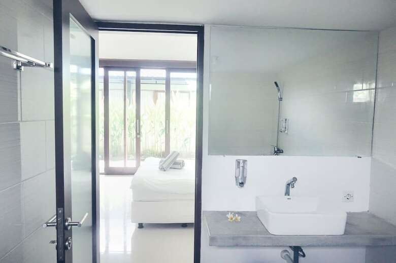 Hotel Canggu Beach Inn