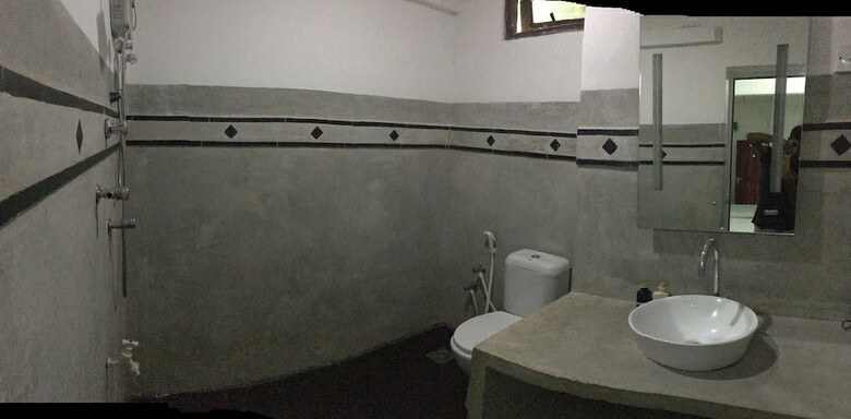 Hotel The Saffron Airport Villa
