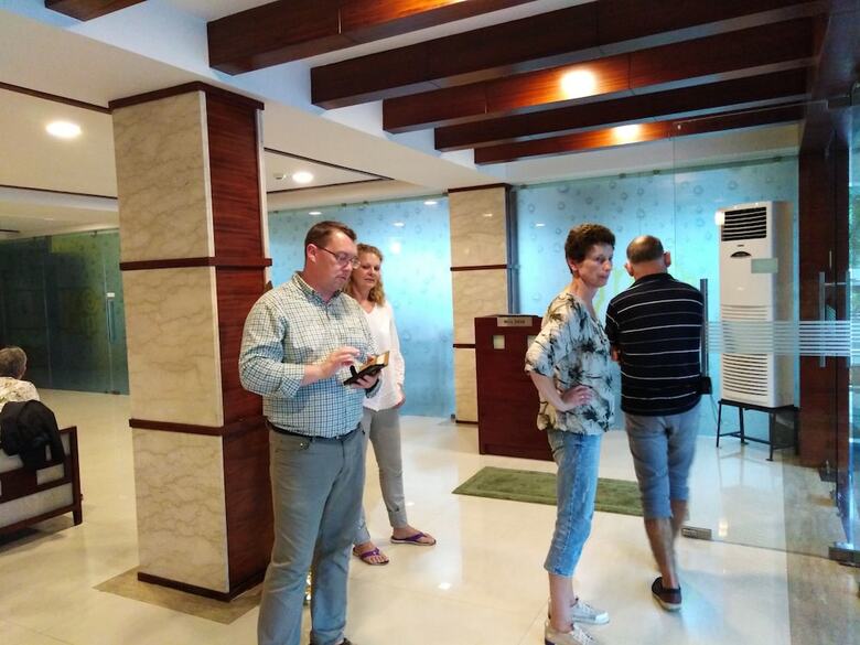 Hotel Whitegate Residency
