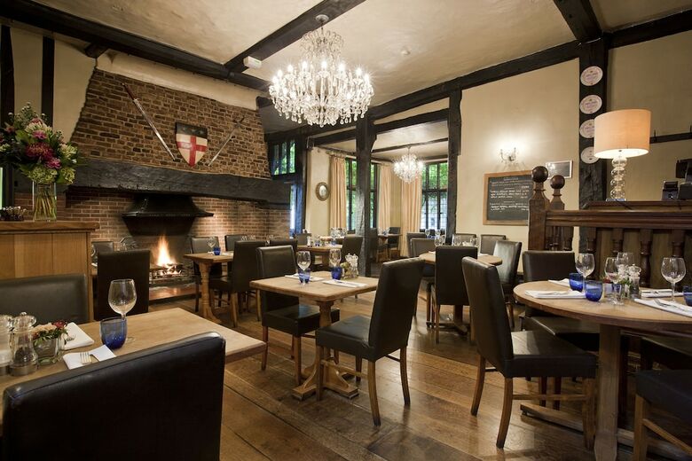 The George Hotel