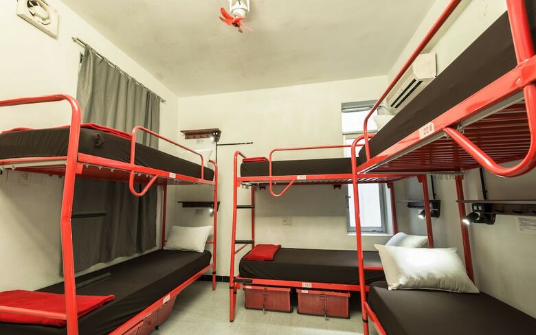 Hostal Mojzo Dorm