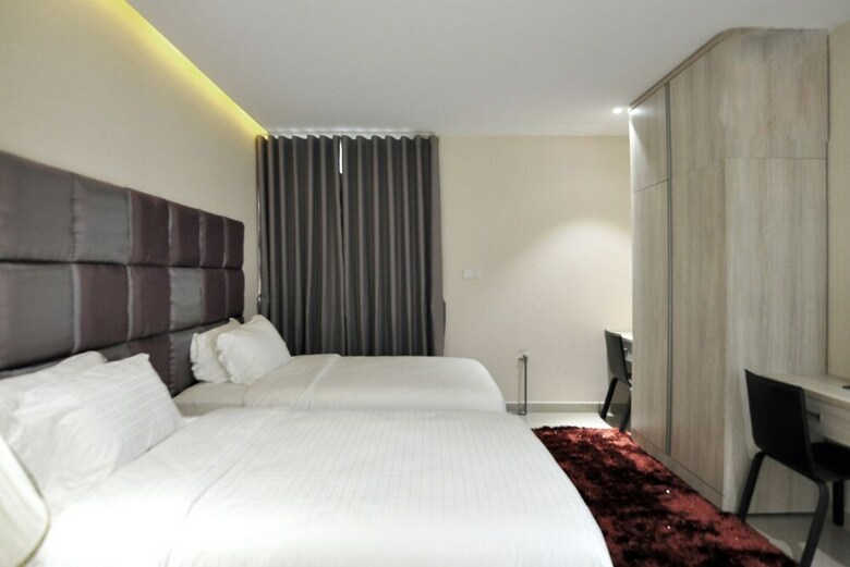 Paiza Residences & Hotel