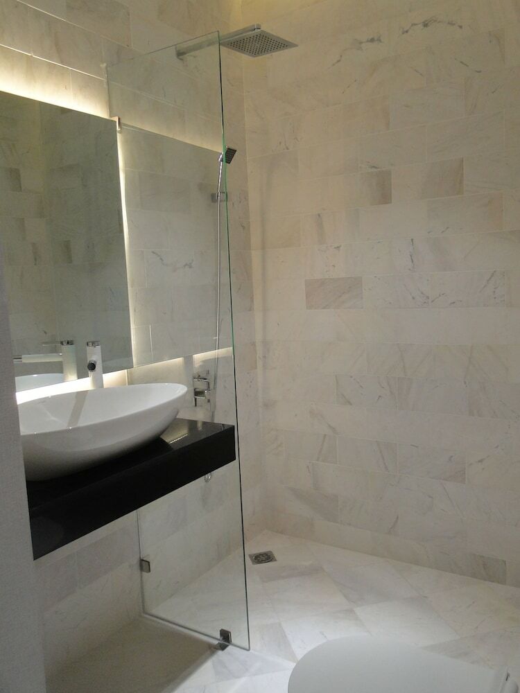 Paiza Residences & Hotel