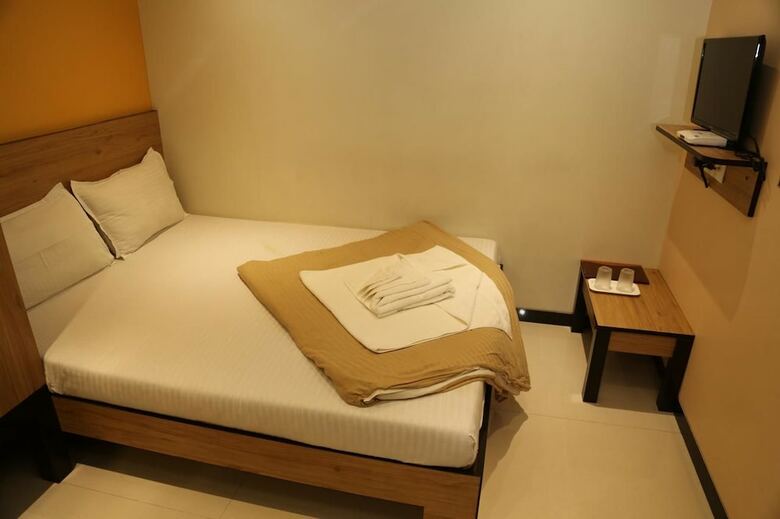 Hotel Madni Royale