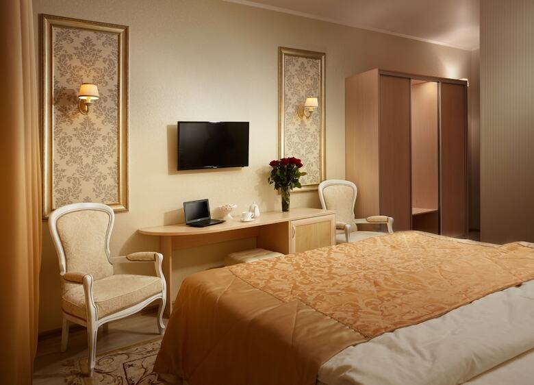 Kroshka Enot Hotel