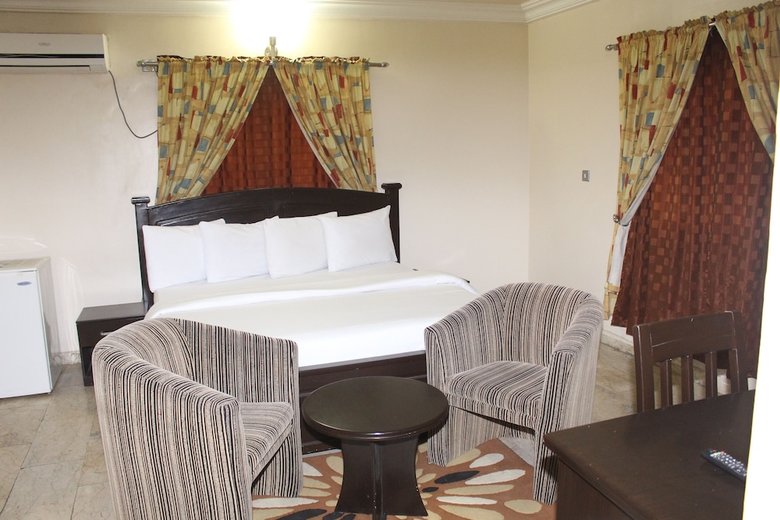 Hotel Grace Garden Apartments