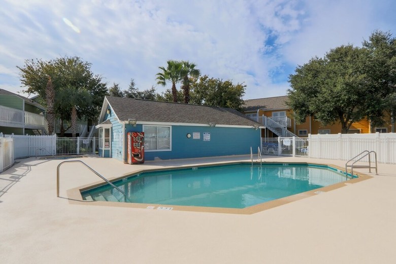 Near Disney: Mickeys Poolside Get Away Private Home