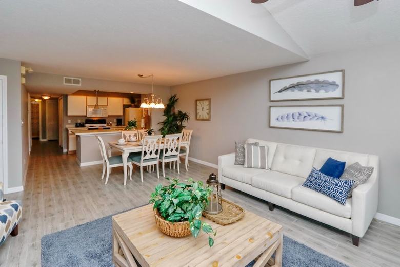 Near Disney: Mickeys Poolside Get Away Private Home