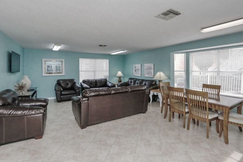 Near Disney: Mickeys Poolside Get Away Private Home