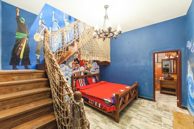 Hotel Dali Love In Clouds Theme Art House
