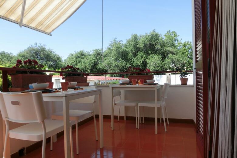 B&B Annav�
