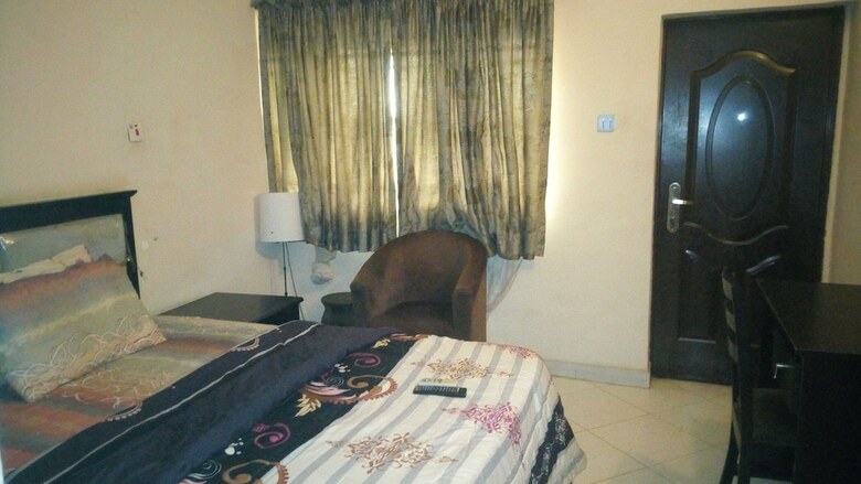 Grand Bank Link Hotel