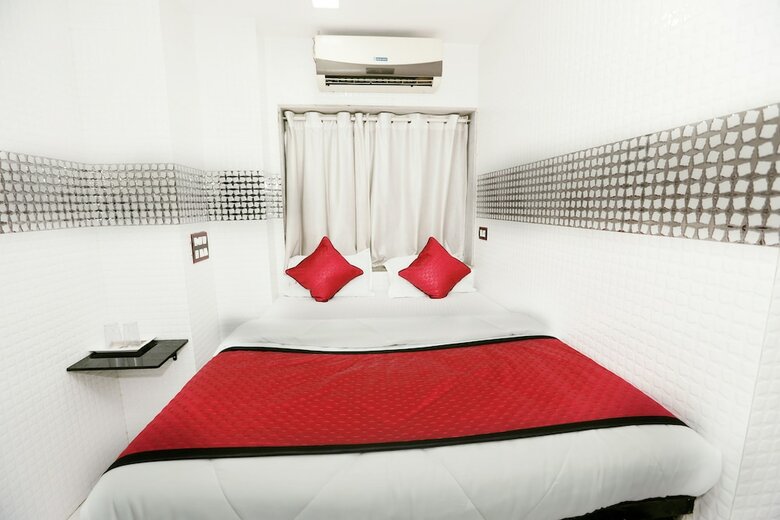 Hotel Janata