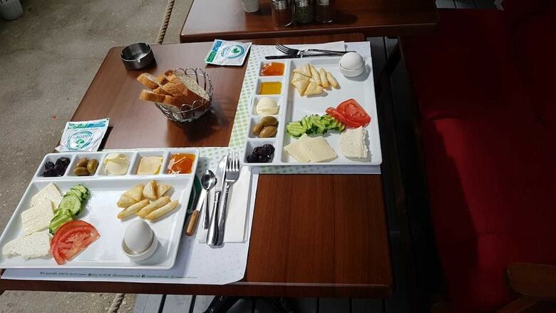 Hostal Yuva Hotel