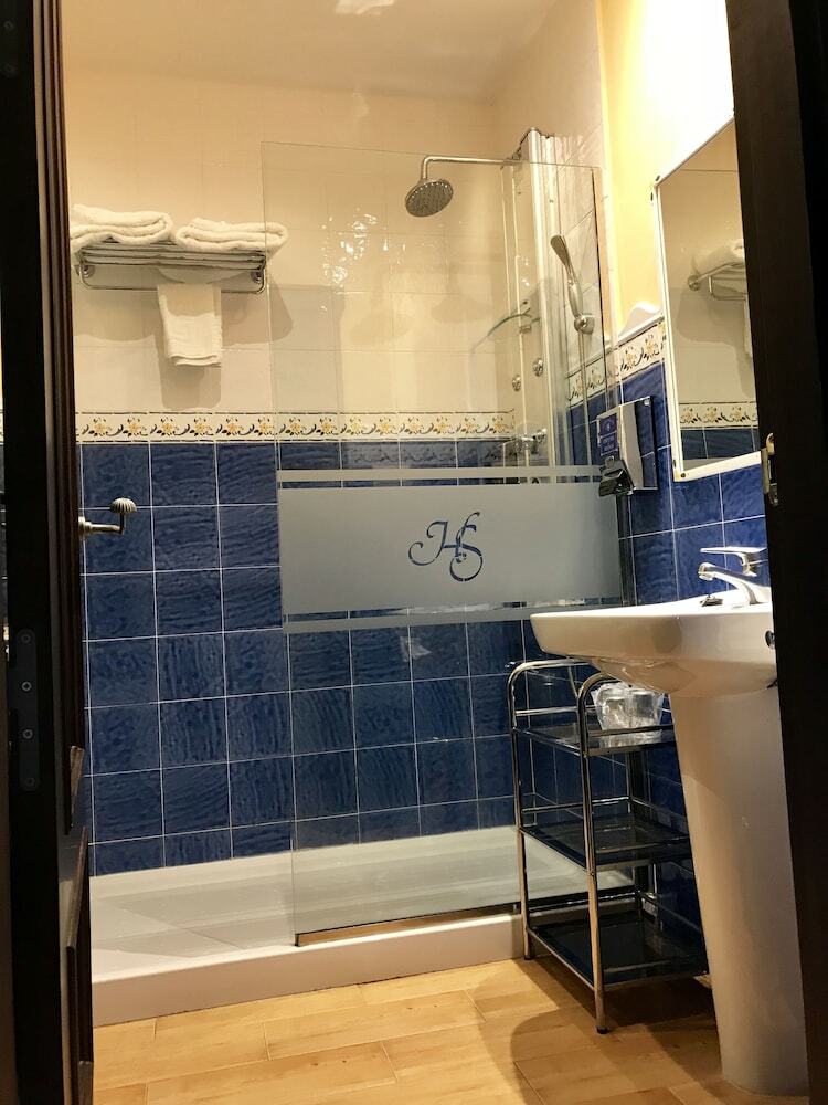 Hostal El Huesped Del Sevillano