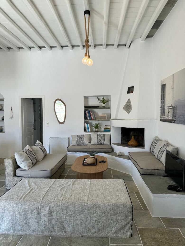 Apartamentos Plakoto House