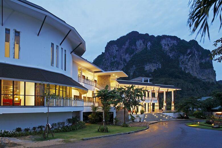 Hotel Peace Laguna Resort & Spa