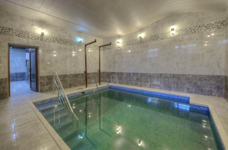 Shihov Hotel