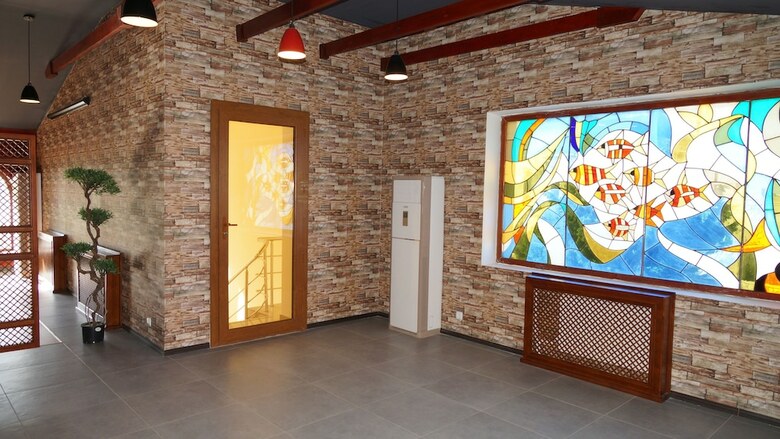 Shihov Hotel