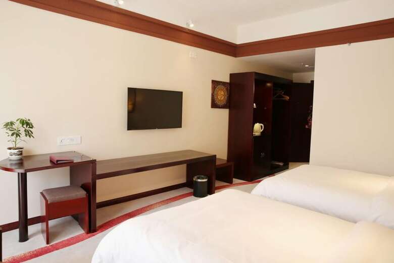 Hotel Ramada Encore Daochengyading