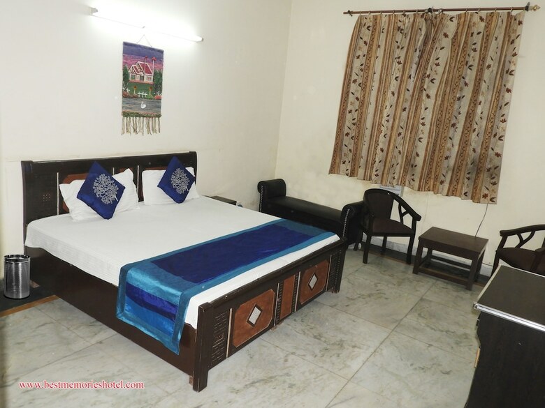 Hotel Jana Residency