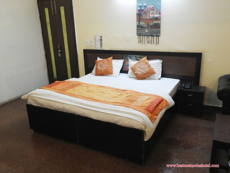 Hotel Jana Residency
