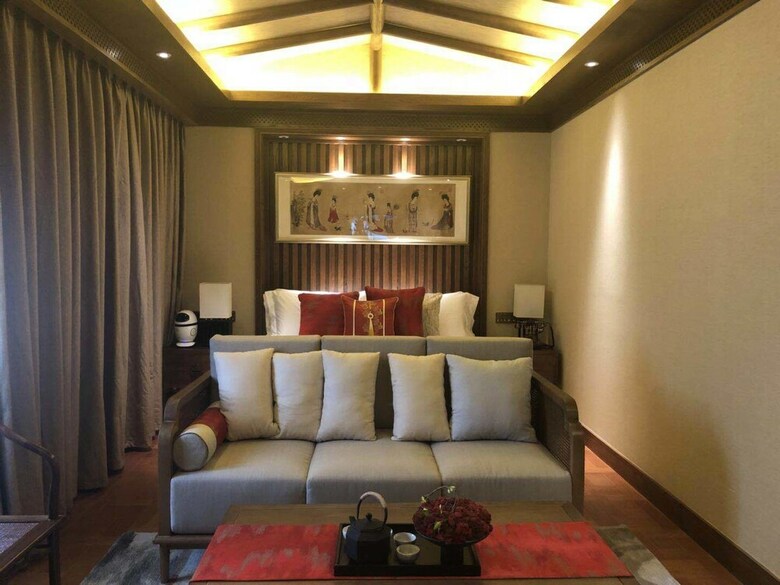 Hotel Perched Memory