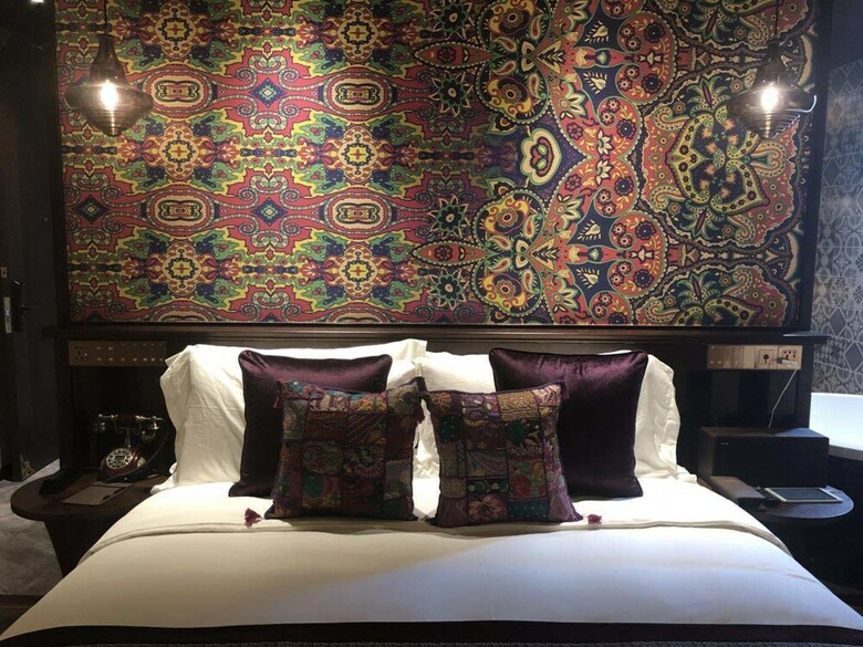 Hotel Perched Memory