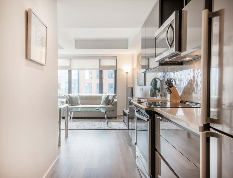 Aparthotel Global Luxury Suites In South End