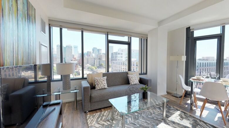 Aparthotel Global Luxury Suites In South End