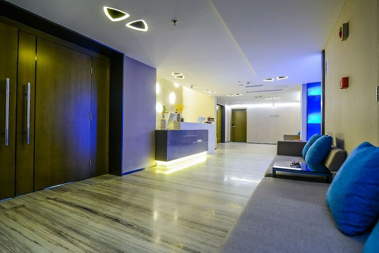 9h Hotel