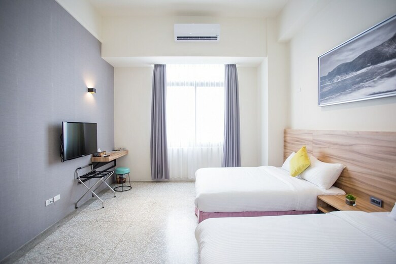 Rainbow Hotel