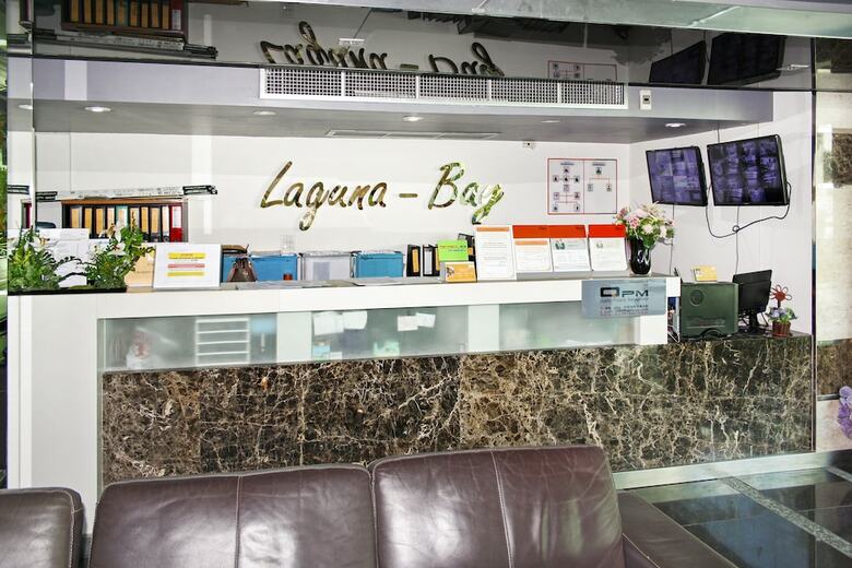 Laguna B