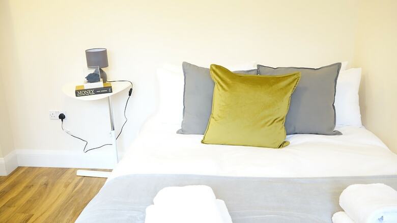 Residencia Heathrow Ensuites Rooms