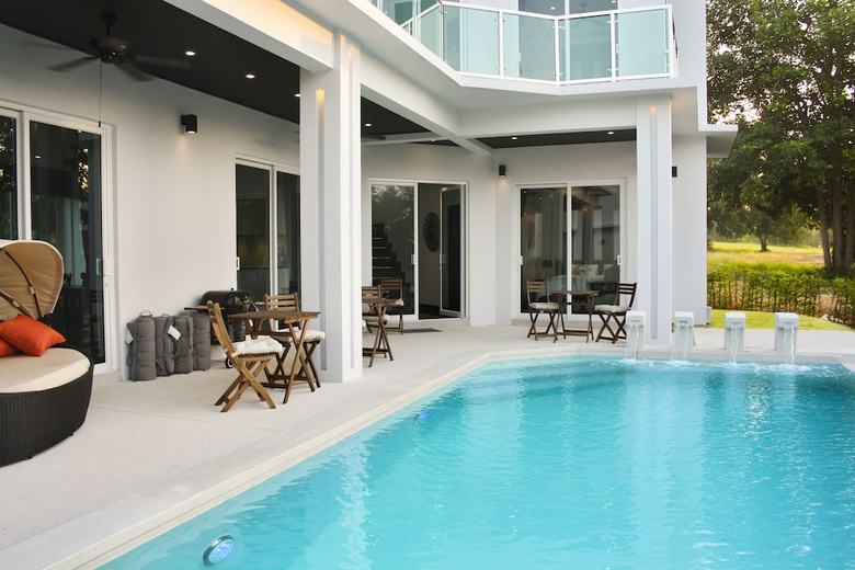 Green View Villas