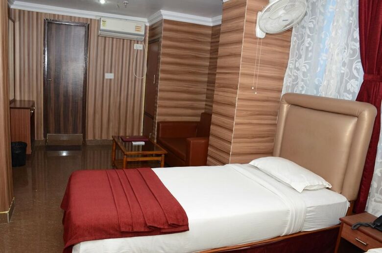Hotel Raj Palace