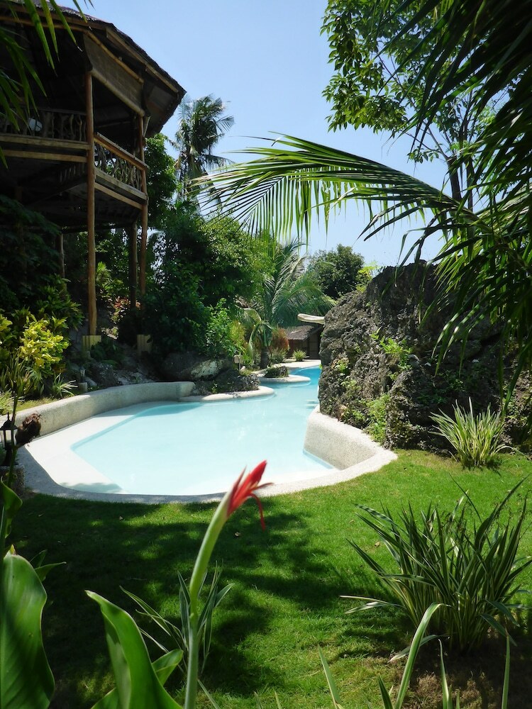 Hotel Kalachuchi Beach Resort