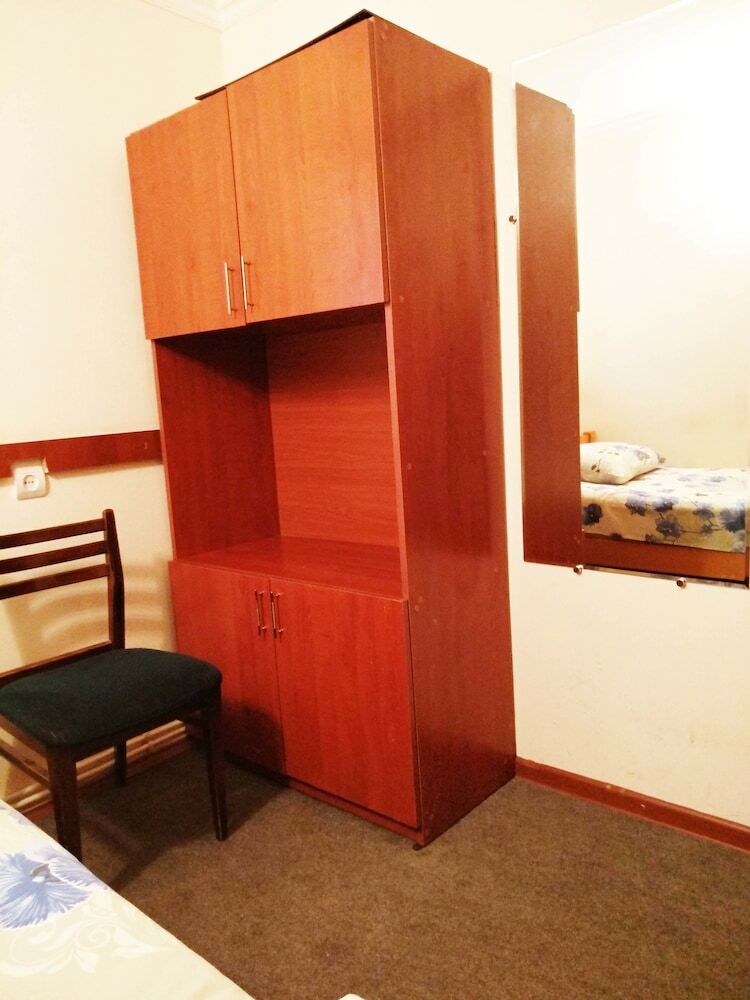 Hostal Sakharov Hostel & Tours