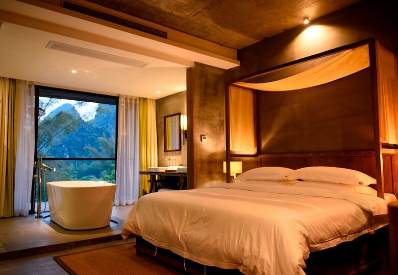 Heart Dweller Hotel