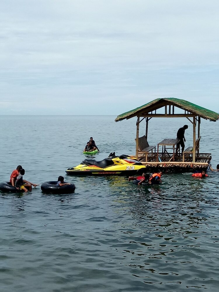 Hotel Smallfry's Beach Resort