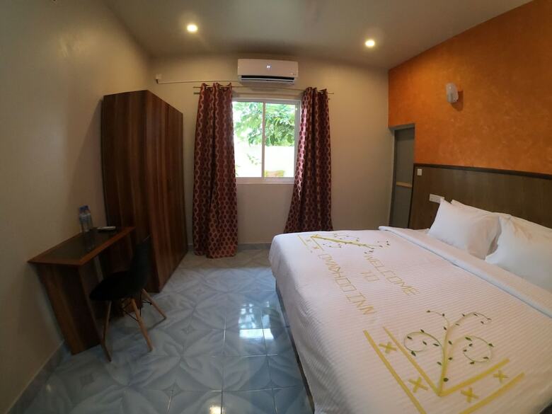 Hotel Omadhoo Inn