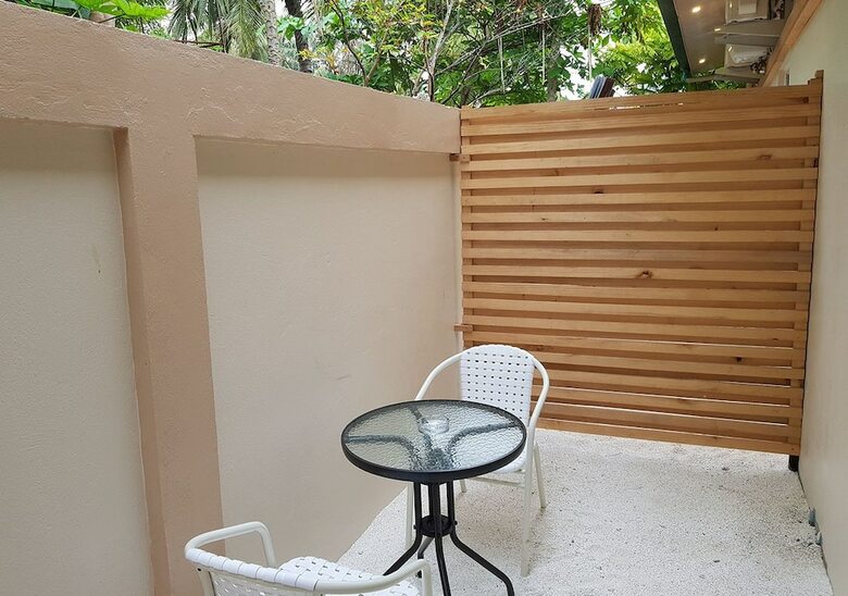 Hotel Omadhoo Inn