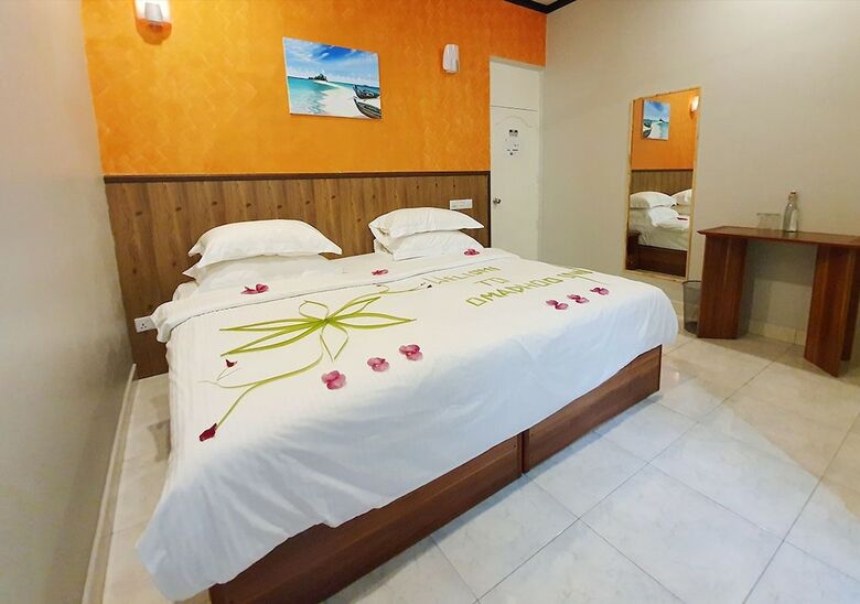 Hotel Omadhoo Inn