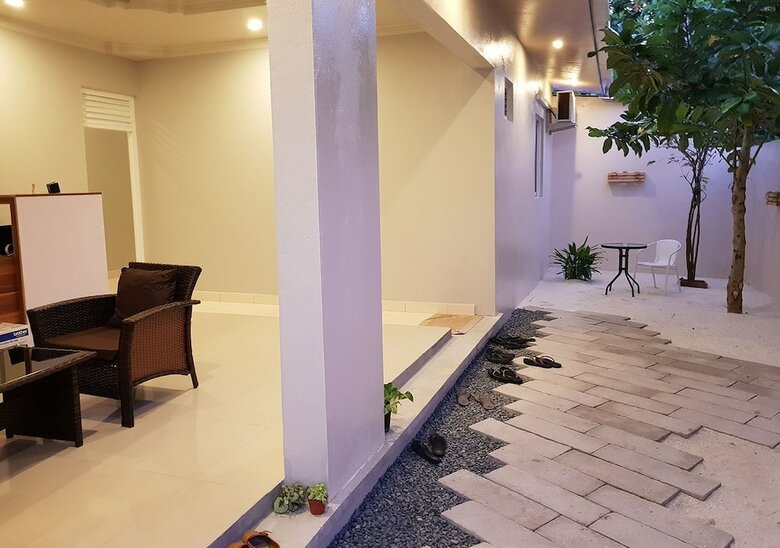 Hotel Omadhoo Inn